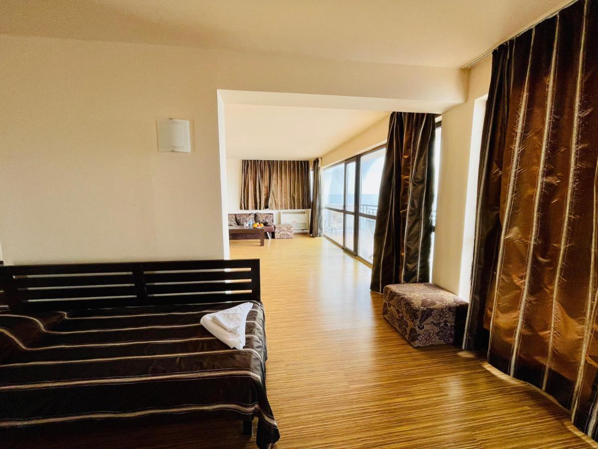 At The American's 3* Pomorie
