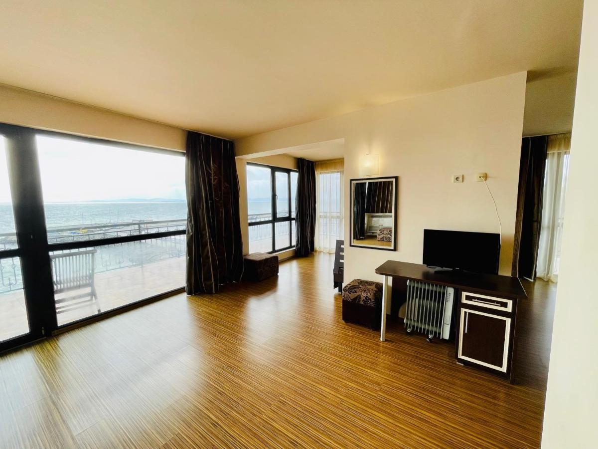 At The American's 3* Pomorie