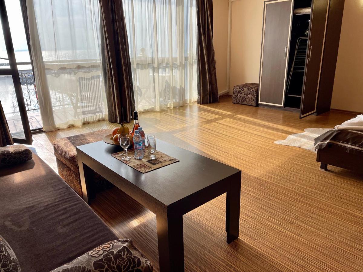 At The American's 3* Pomorie