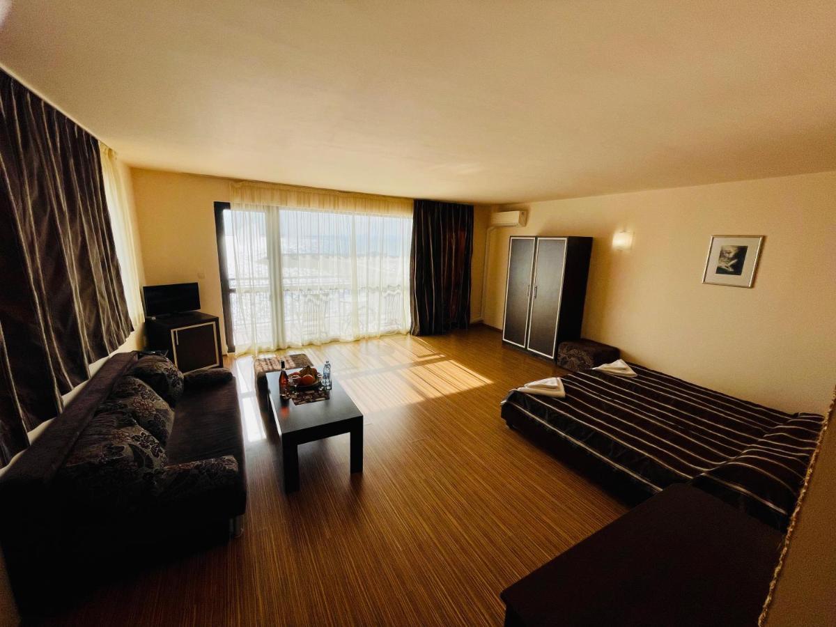 At The American's 3* Pomorie