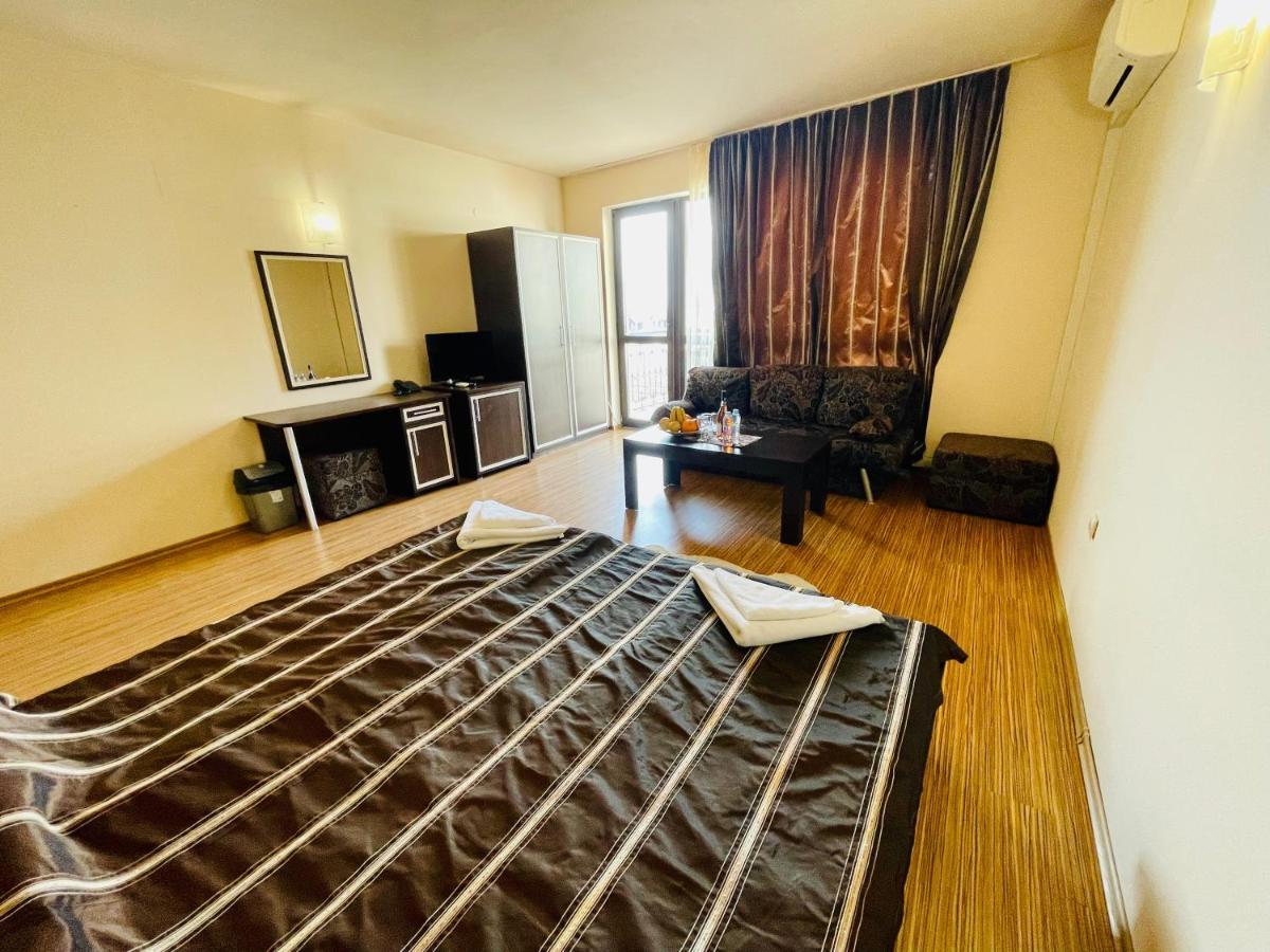 Hotel At The American's Pomorie